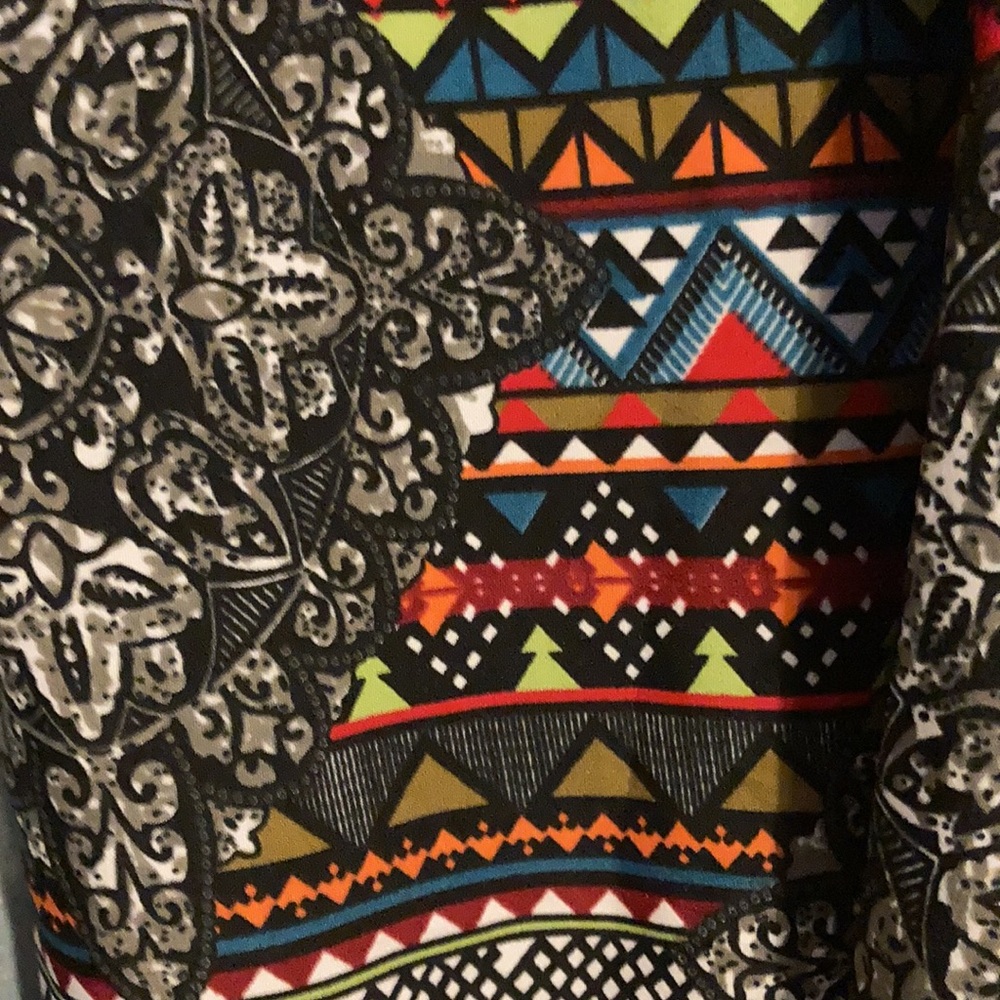 WRAP-multi colored 100% polyester - Picture 3 of 4